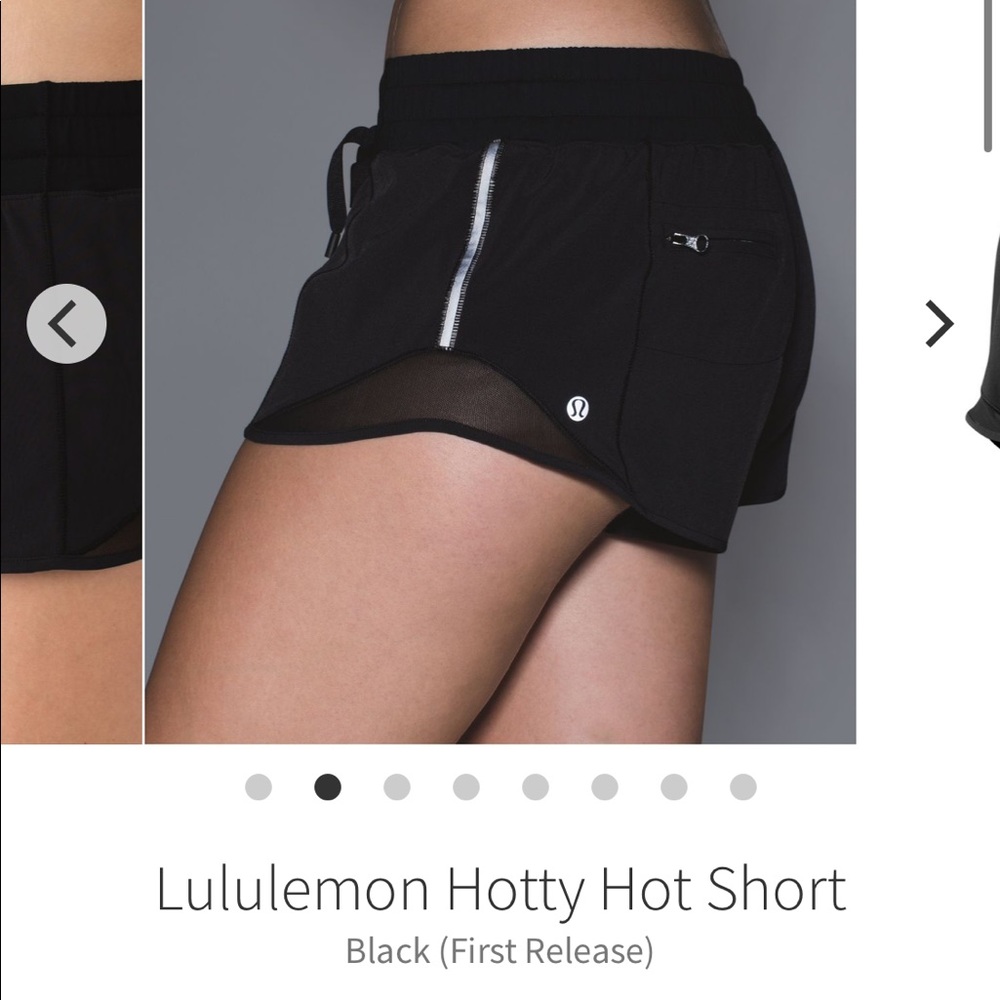 Lululemon Hotty Hot in Black 2.5 IN